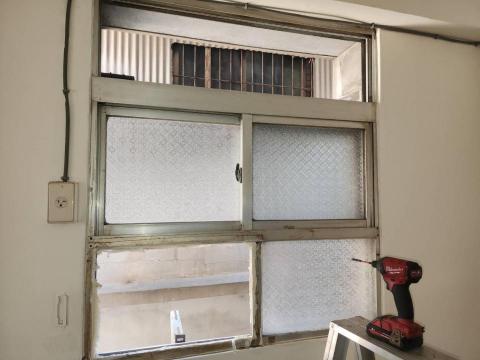 龍達鋁門窗 - 包窗施工前