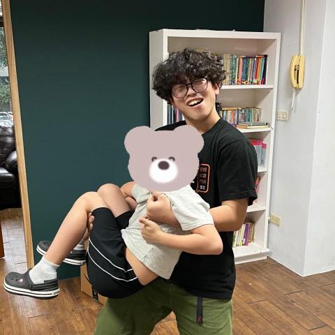 提供729乒乓球服務的專家太田良