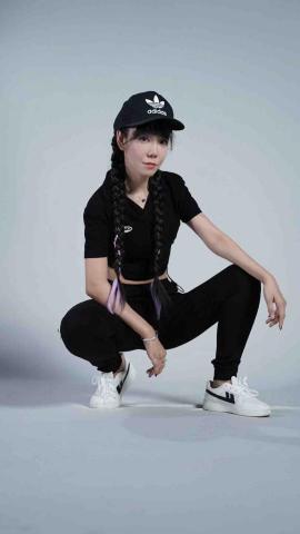 劉清青 - 爵士舞教師宣傳照