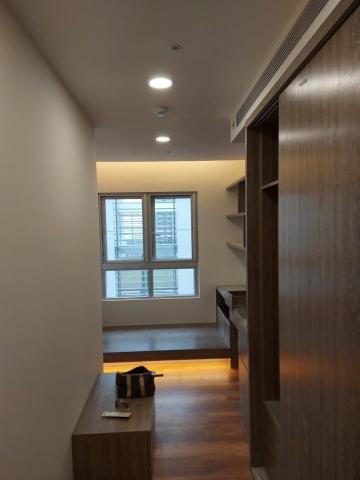 立朋工程行 - 牆面天花板塗裝
