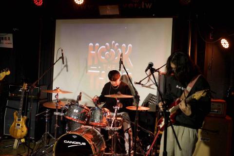 湯光鈞 - 台北revolver 演出照片