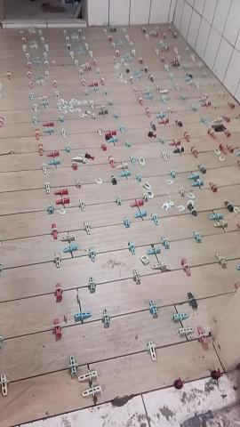 劉邦立 - 廚房地板更換木紋磚