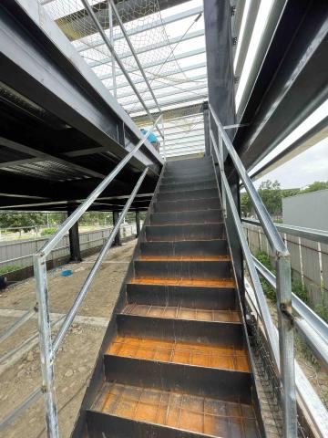 勤祥工程行 - 訂製鋼板梯(灌漿）