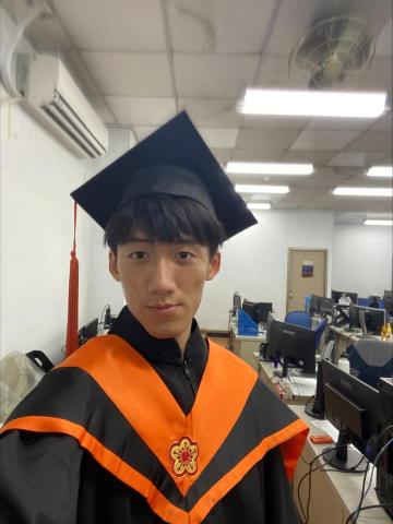 宇聖 - 上課期間不會進行攝影以及拍照