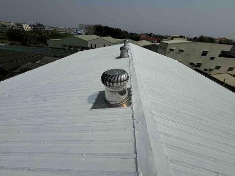 太子工程 - 斗南場三層隔熱漆