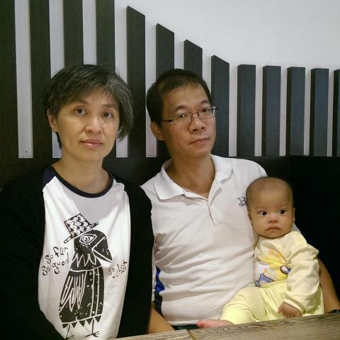 提供在家裡上班服務的專家周東慧