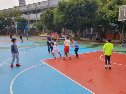 陳竑睿 - 家教籃球