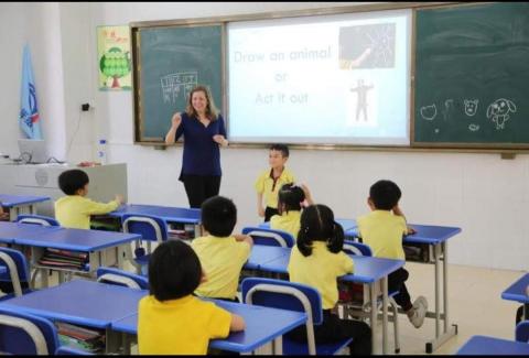Becky - Teaching Elementary school student