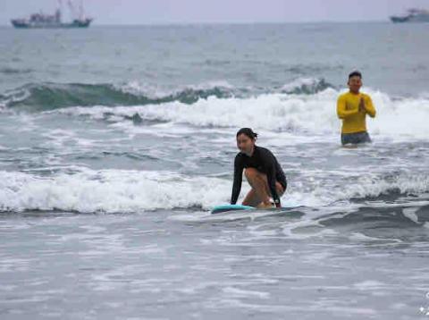 小豪（衝浪教學） - 教學片段