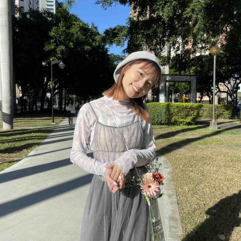 提供實驗課服務的專家林芙名