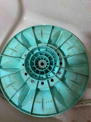 瑪利歐水電冷氣 - 洗衣機底盤清洗前 瑪利歐水電冷氣 - 洗衣機底盤清洗前