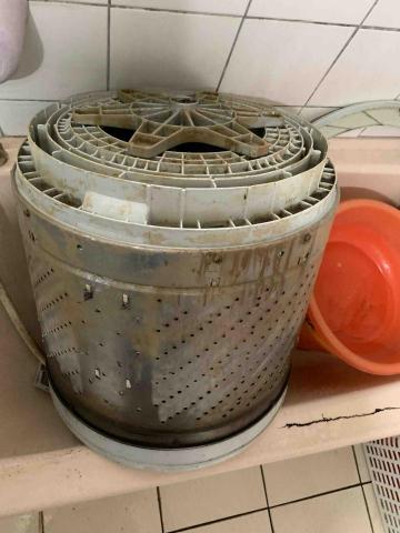 瑪利歐水電冷氣 - 洗衣機內桶清洗前 瑪利歐水電冷氣 - 洗衣機內桶清洗前