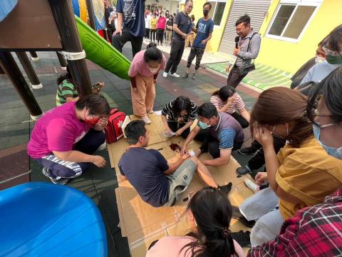 基本救命術講師-柏叡 - 幼兒園急救情境模擬教學