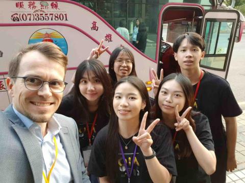 Angela - 校慶接待德國外賓