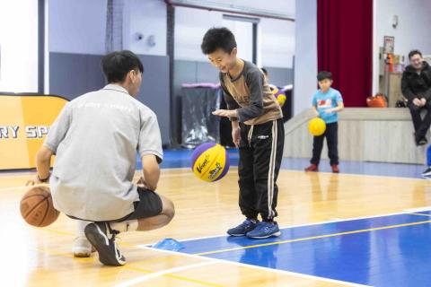 傑瑞籃球運動 - 