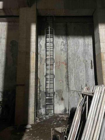 正發行 - 白鐵樓梯含護欄