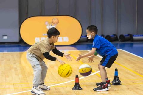 傑瑞籃球運動 - 