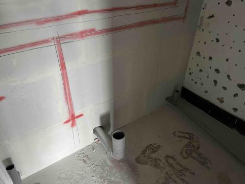 私家電匠⋯劉 - 延平北路社子區
廁所放樣給水