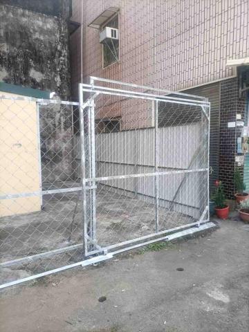 菘賀工程 - 菱形網圍籬 大門