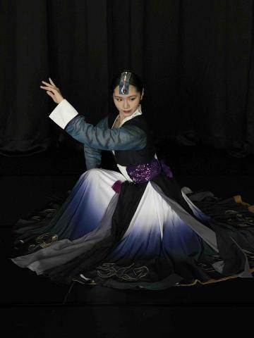 陳玲霈 - 朝鮮舞《朝鮮月》