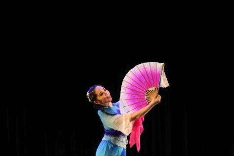 陳玲霈 - 膠州秧歌《沂蒙山小調》