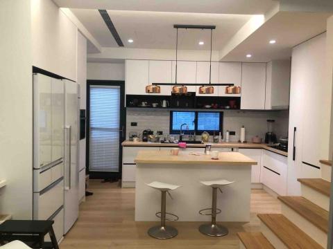 秉家實業有限公司 -  秉家實業有限公司 -