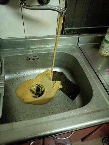 水塔先生 - 冷熱水管清洗。