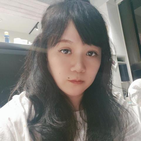 提供機車寄送服務的專家王富琴