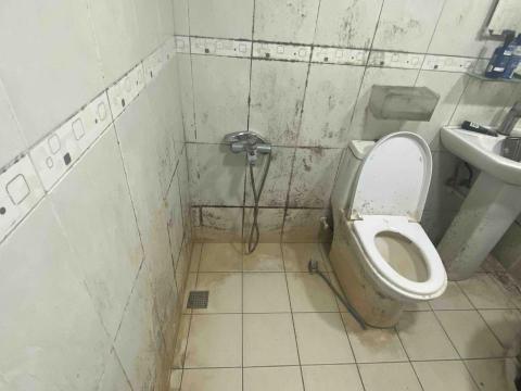 速潔工作室 - 廁所除垢除霉前