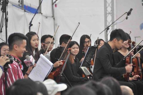 林亭秀 - 東華交響樂團戶外音樂會活動照