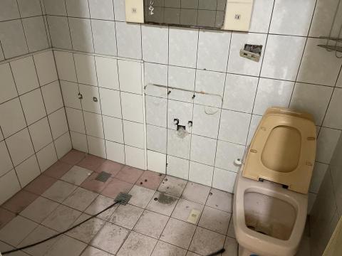 Jacob - 廁所配件拆除換新