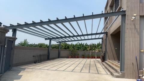 宇誠鐵工所 - 車庫鋼構