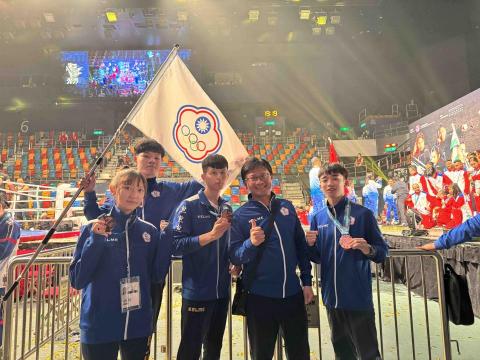 伯烈克·鬥格混合武術訓練中心(桃園館) - 香港東亞泰拳 伯烈克·鬥格混合武術訓練中心(桃園館) - 香港東亞泰拳