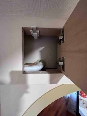 莊育誠 - 冷氣銅管維修孔