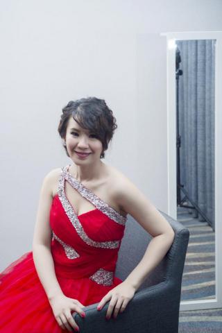 富彩容-造型靓扮美學中心..附設輕 spa 美妍 -  富彩容-造型靓扮美學中心..附設輕 spa 美妍 -