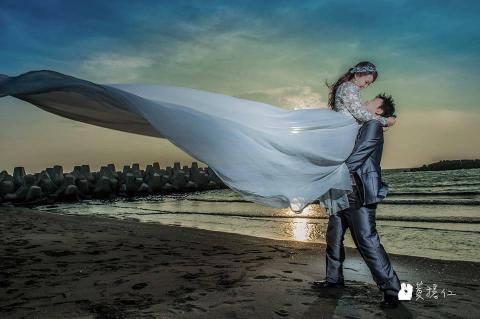 富彩容-造型靓扮美學中心..附設輕 spa 美妍 -  富彩容-造型靓扮美學中心..附設輕 spa 美妍 -