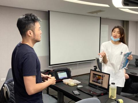 Bibi 專業流行演唱/和聲🌟 - 【教學】私人企業客製化唱歌小班