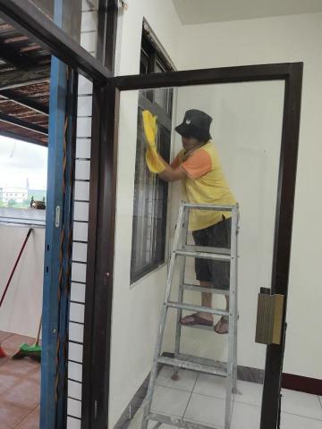 潘秝萍 - 打掃中