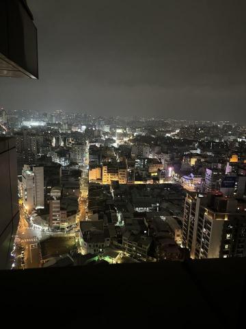 小迪男士舒壓工作室 - 工作室在27樓 夜景很美