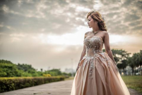 富彩容-造型靓扮美學中心..附設輕 spa 美妍 -  富彩容-造型靓扮美學中心..附設輕 spa 美妍 -