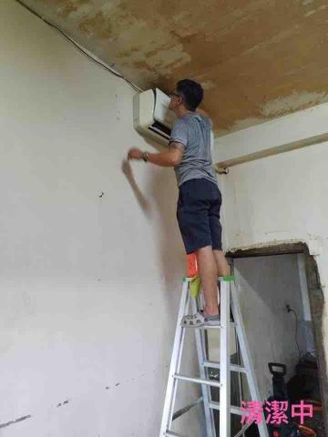 慈恩專業清潔 - 週日愉快各位老闆晚上好

挫就像生命的鹽,把人生的這盤菜炒得更有滋
味。

今日案場施工?分享：

店面除油+2、3清潔

✨鼎豪清潔公司✨

?服務地區：?高雄

✅服務項目：
1️⃣居家清潔（長期定點清潔）
2️⃣分租清潔
3️⃣退租清潔
4️⃣交屋清潔
5️⃣空屋清潔
6️⃣重點區域清潔（如：廚房 浴室 臥室）
7️⃣大樓清洗水塔以及公寓清洗水塔
8️⃣水塔清洗
9️⃣浴室洗除垢清洗
?廚房油汙清洗
1️⃣1️⃣水冷空调水塔清潔
1️⃣2️⃣5~15灑水車出租、工程用水、
園藝澆花、道路清洗、抑制揚