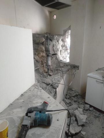 專業 打石 拆除 - 打石