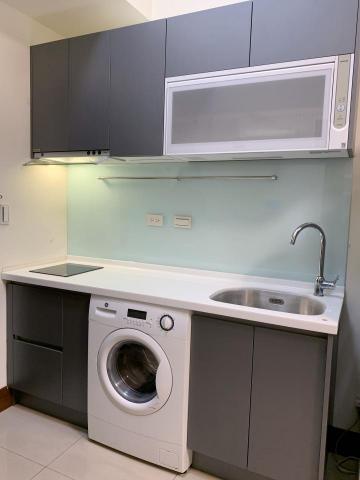 陳富銚 - 冷色調廚房