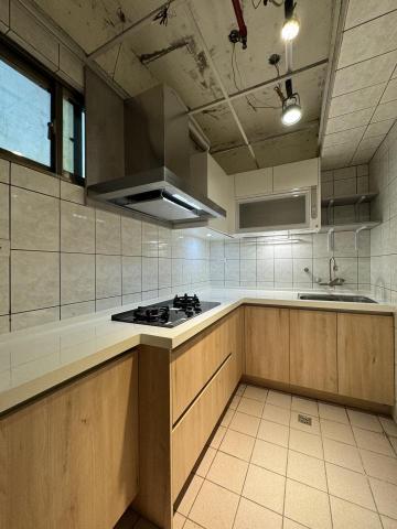 陳富銚 - 工業風廚房