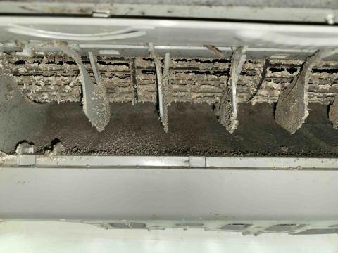 恆源家電-冷氣安裝保養、家電清洗保養 - 風鼓清洗前