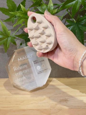 崔普小哀 - Mapepe 頭皮按摩洗髮梳