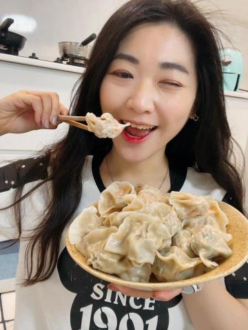 崔普小哀 - 薛薛水餃