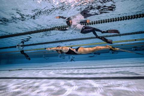 Chelsea 教練 -  自由潛水比賽-單蹼項目