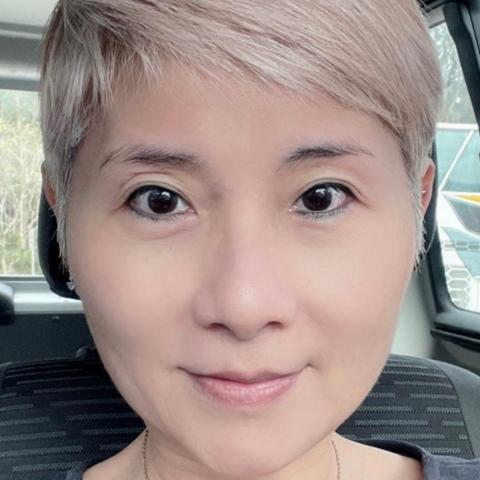 提供餐點服務的專家Nana