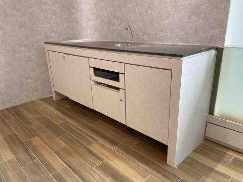 達霖建築貼膜 - 老舊系統櫃翻新成石紋風格